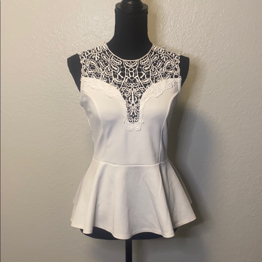 **Size M** Laced Business Professional Top